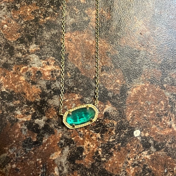 Green KENDRA SCOTT necklace - Picture 1 of 2